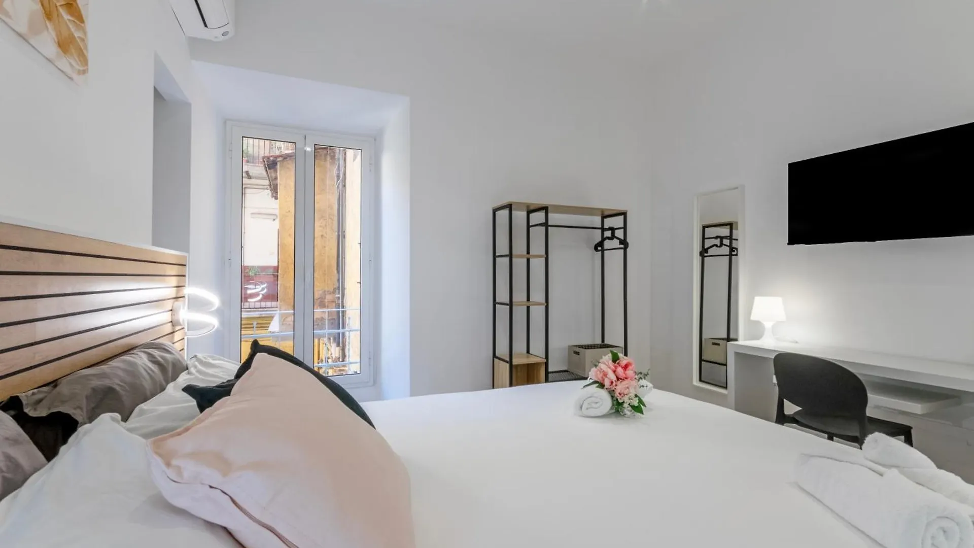 Roma Apartment Near To Colosseum Re-House Rome