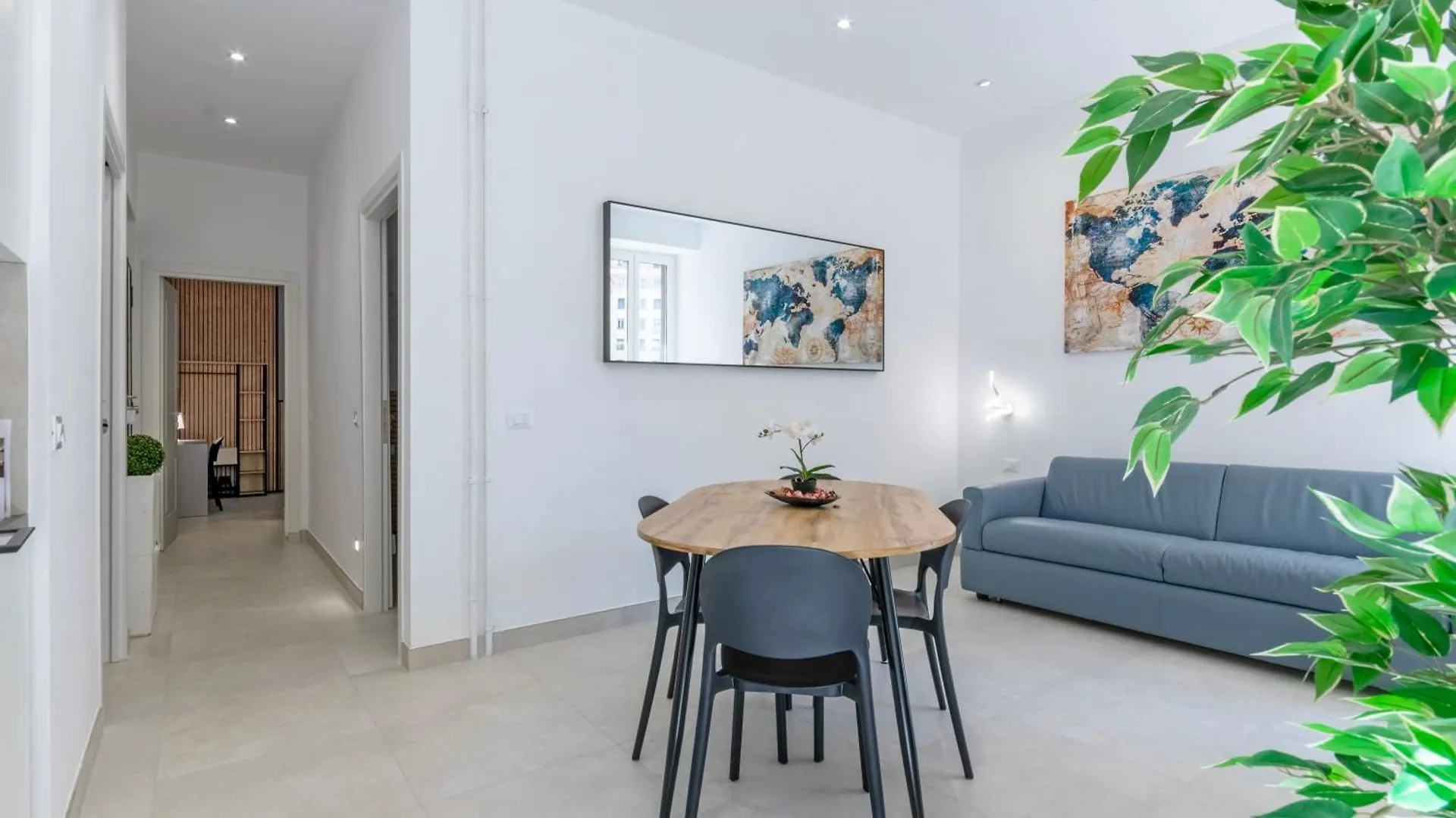 Roma Apartment Near To Colosseum Re-House