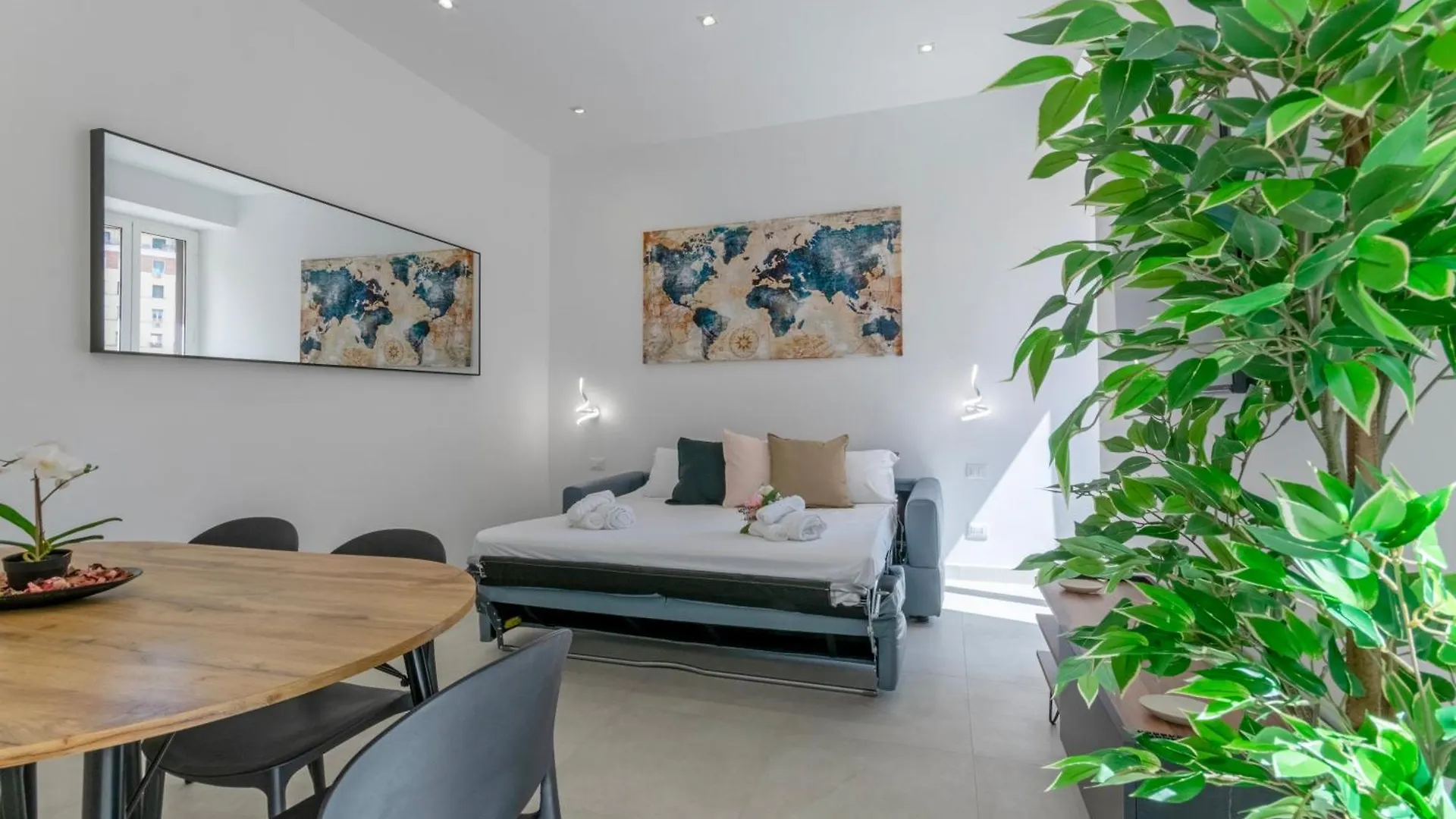 Roma Apartment Near To Colosseum Re-House 0*, Rome Italy
